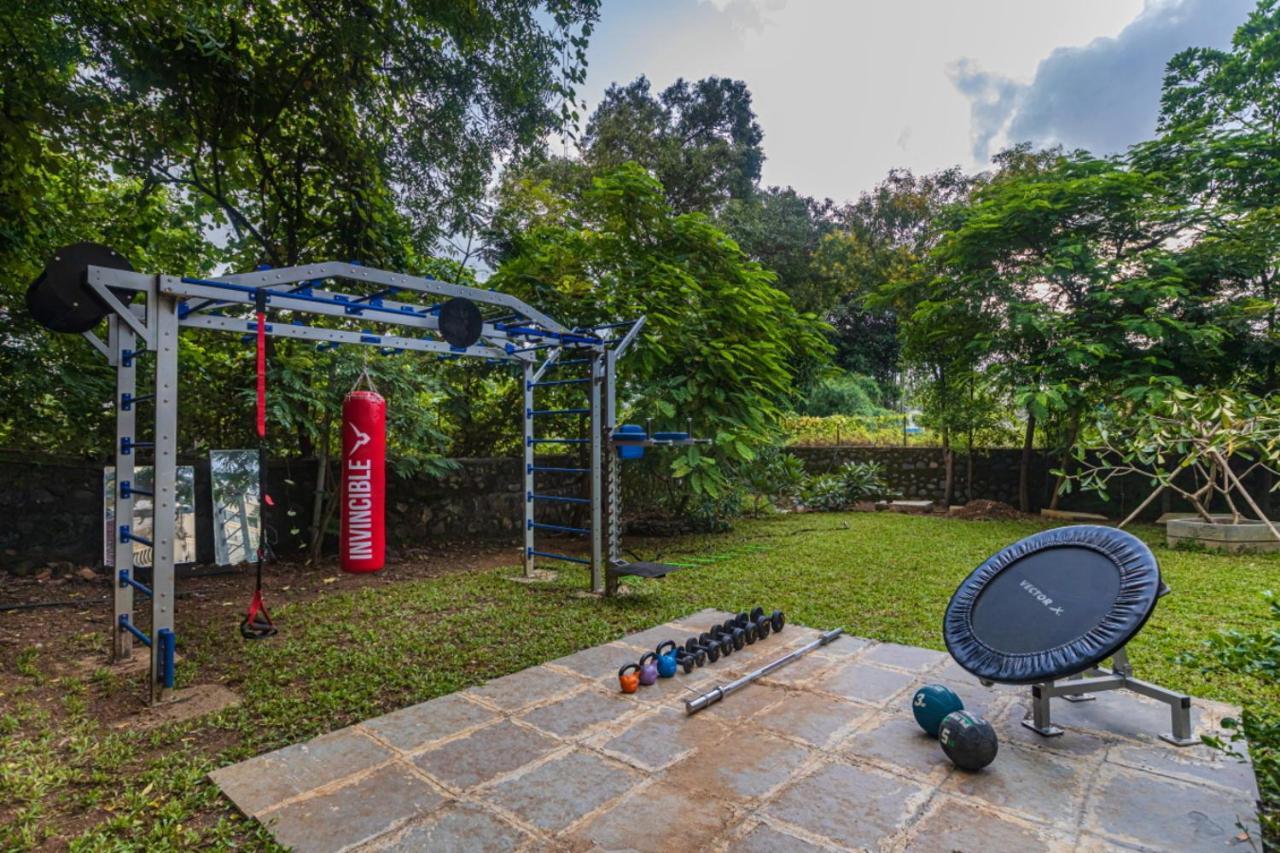 Saffronstays Aura, Alibaug - Luxury Pool Villa With A Game Room And Spacious Lawn آليباغ المظهر الخارجي الصورة